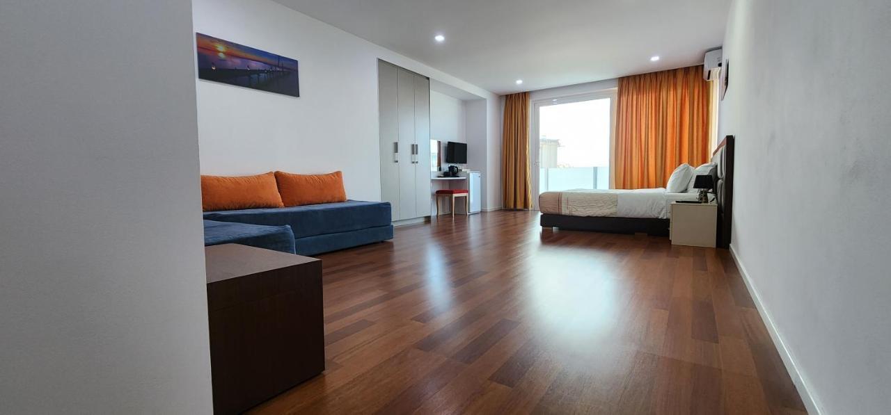 3B Suites Boutique Hotel Саранда Экстерьер фото